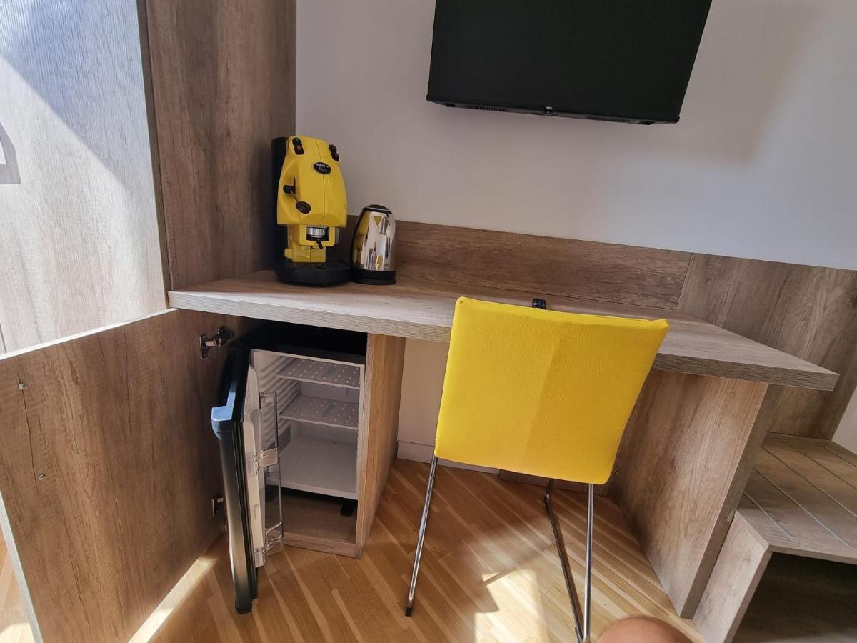 Barbaja Suites In Street Toledo 205 Νάπολη Εξωτερικό φωτογραφία
