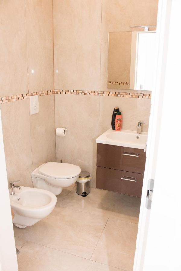 Barbaja Suites In Street Toledo 205 Νάπολη Εξωτερικό φωτογραφία